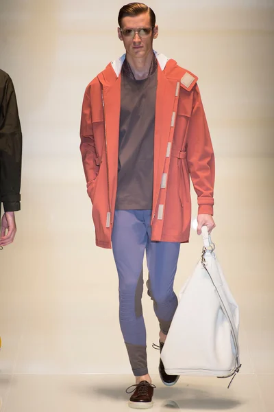 Look 26
